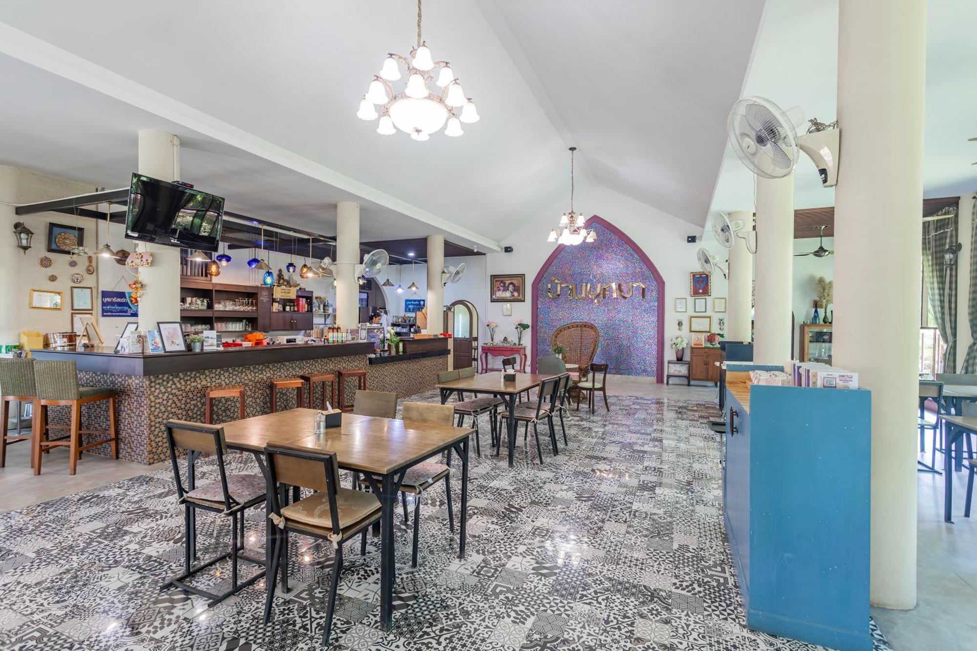 Busaya Resort & Cuisine Nakhonpathom Kültér fotó