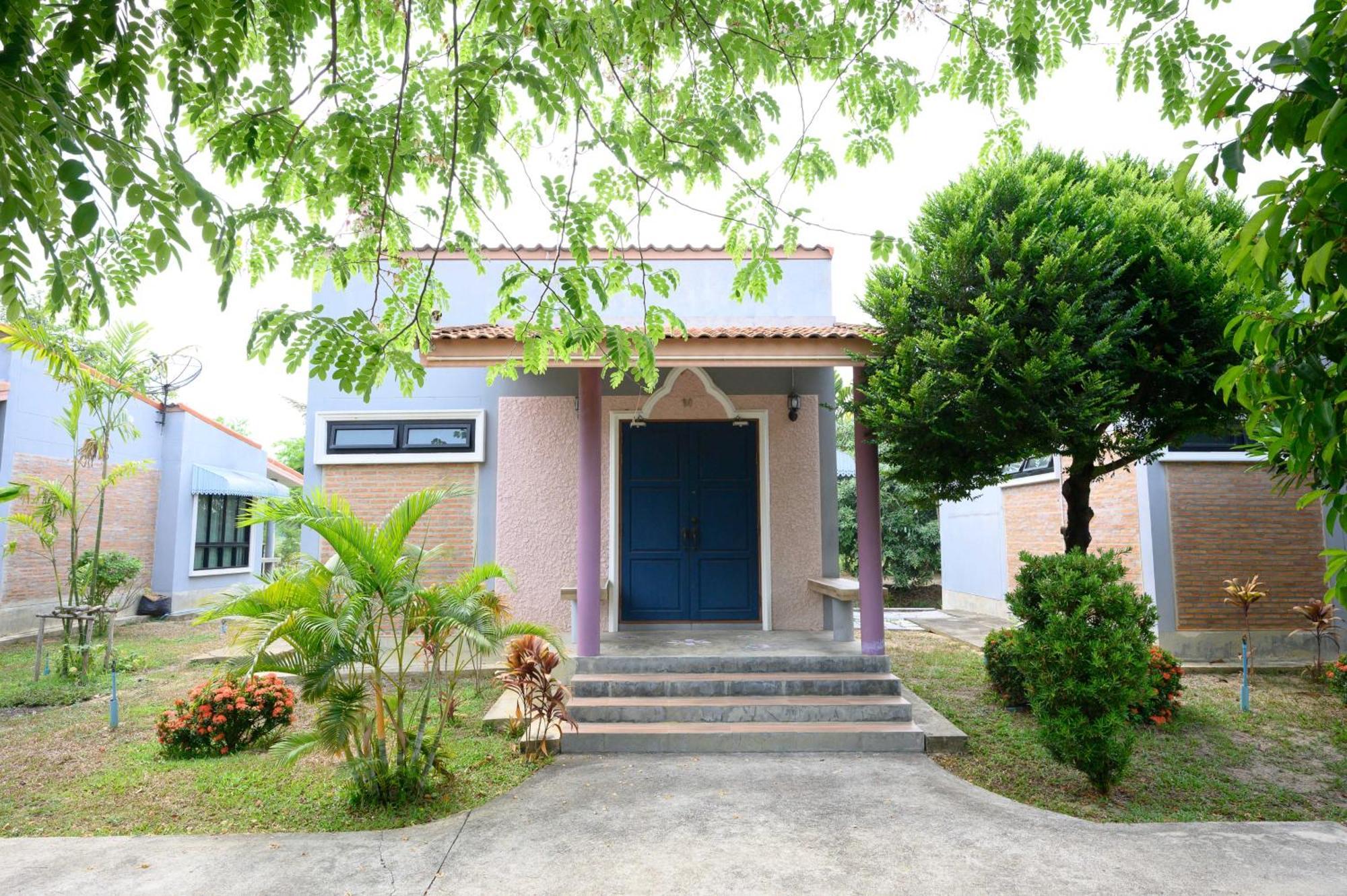 Busaya Resort & Cuisine Nakhonpathom Kültér fotó
